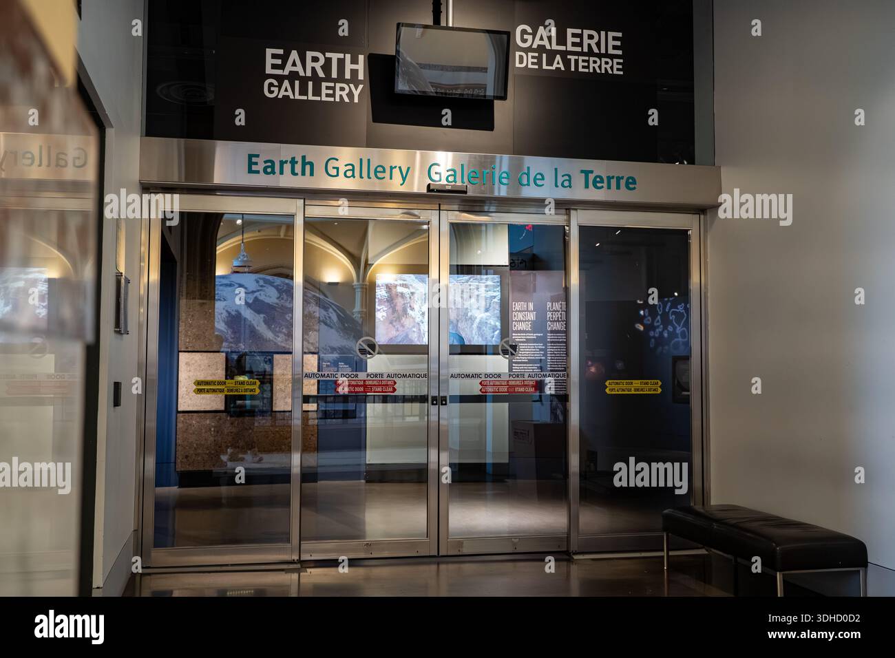 Vue de la Galerie de la Terre à l'exposition intérieure du Musée canadien de la nature. Ottawa, Canada - 15 décembre 2025. Banque D'Images