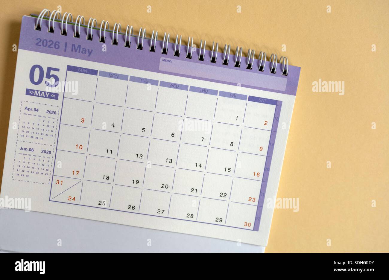 Calendrier de bureau pour juin 2026. Un calendrier de bureau pour la planification, la planification, l'affectation, l'organisation et la gestion de chaque date. Banque D'Images