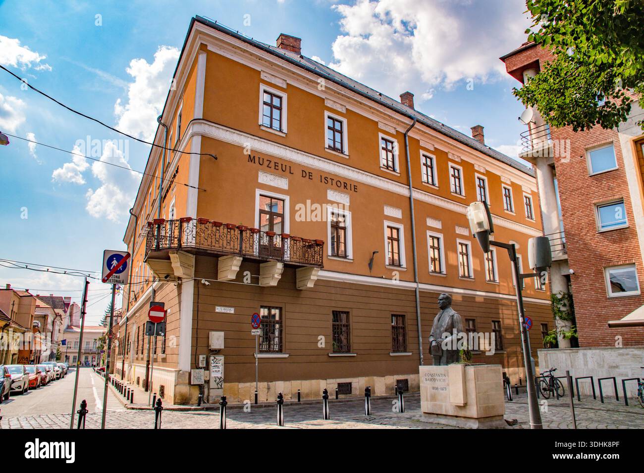 Cluj-Napoca, surnommée le cœur de la Transylvanie, est l’une des villes les plus dynamiques de Roumanie Banque D'Images