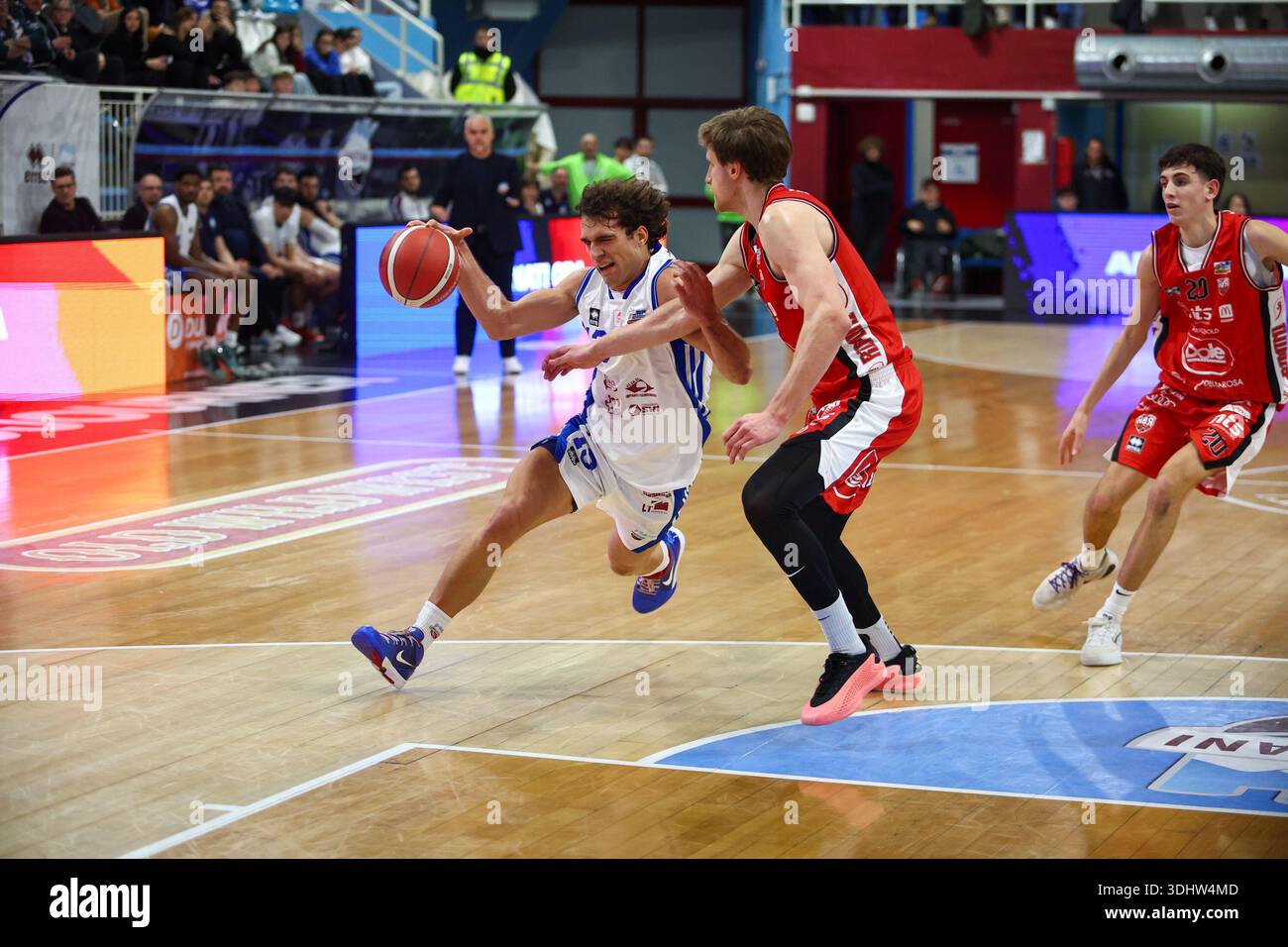 13# Lorenzo Piccin Lorenzo (ITA) - RSR Sebastiani Rieti pendant Real Sebastiani Rieti vs Dole basket Rimini - Stagione 2025-26 Campionato Italiano Pa Banque D'Images