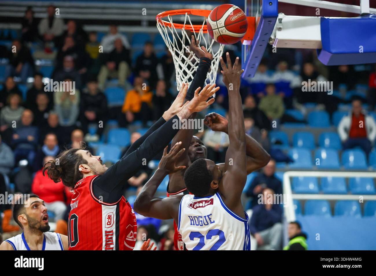 #22 Dustin Hogue (USA)- RSR Sebastiani Rieti pendant Real Sebastiani Rieti vs Dole basket Rimini - Stagione 2025-26 Campionato Italiano Pallacanestro Banque D'Images