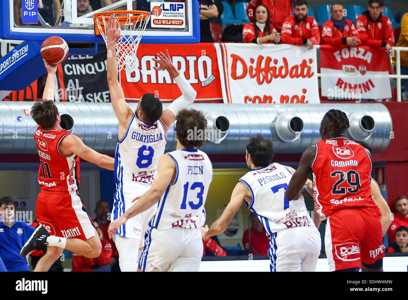 #11 Davide de Negri (ITA) - Dole basket Riminii pendant Real Sebastiani Rieti vs Dole basket Rimini - Stagione 2025-26 Campionato Italiano Pallacanest Banque D'Images