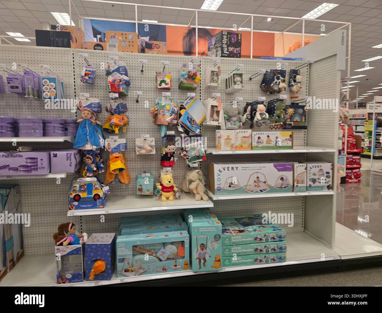 Balayer les produits des magasins Target Banque D'Images