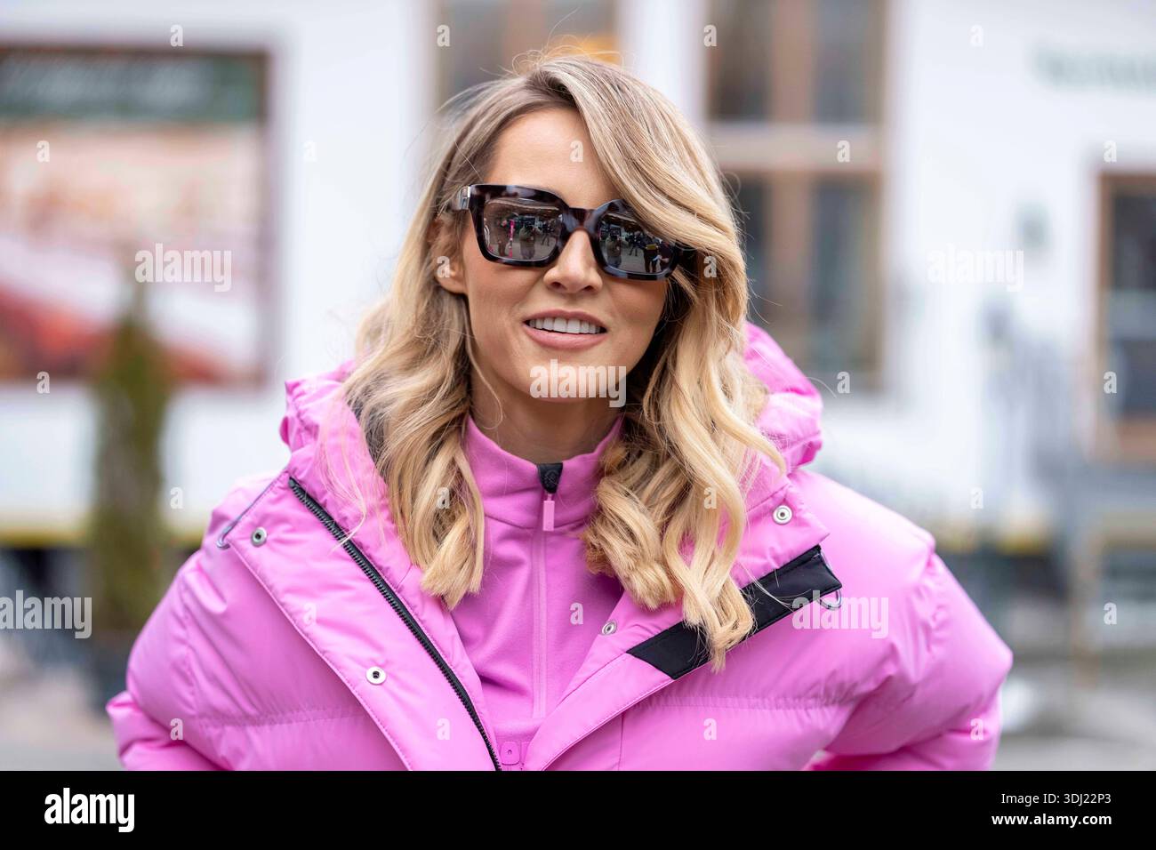 KITZBUEHEL, OESTERREICH 24. JAENNER : Das Bild zeigt die oesterreichische Saengerin Melissa Naschenweng waehrend der VIP-Gaeste beim FIS Alpinen Skiweltcup Herren-Abfahrt in Kitzbuehel am 24. Januar 2026 à Kitzbuehel, OESTERREICH, TYROL. KITZBUEHEL, AUTRICHE - 24 JANVIER : photo montrant la chanteuse autrichienne Melissa Naschenweng. Lors des invités VIP lors de la Coupe du monde de ski alpin FIS descente masculine à Kitzbuehel à KITZBUEHEL le 24 janvier 2026 à Kitzbuehel, AUTRICHE, TYROL. Copyright : xIBEX.agencyx xKlausxPressbergerx Banque D'Images