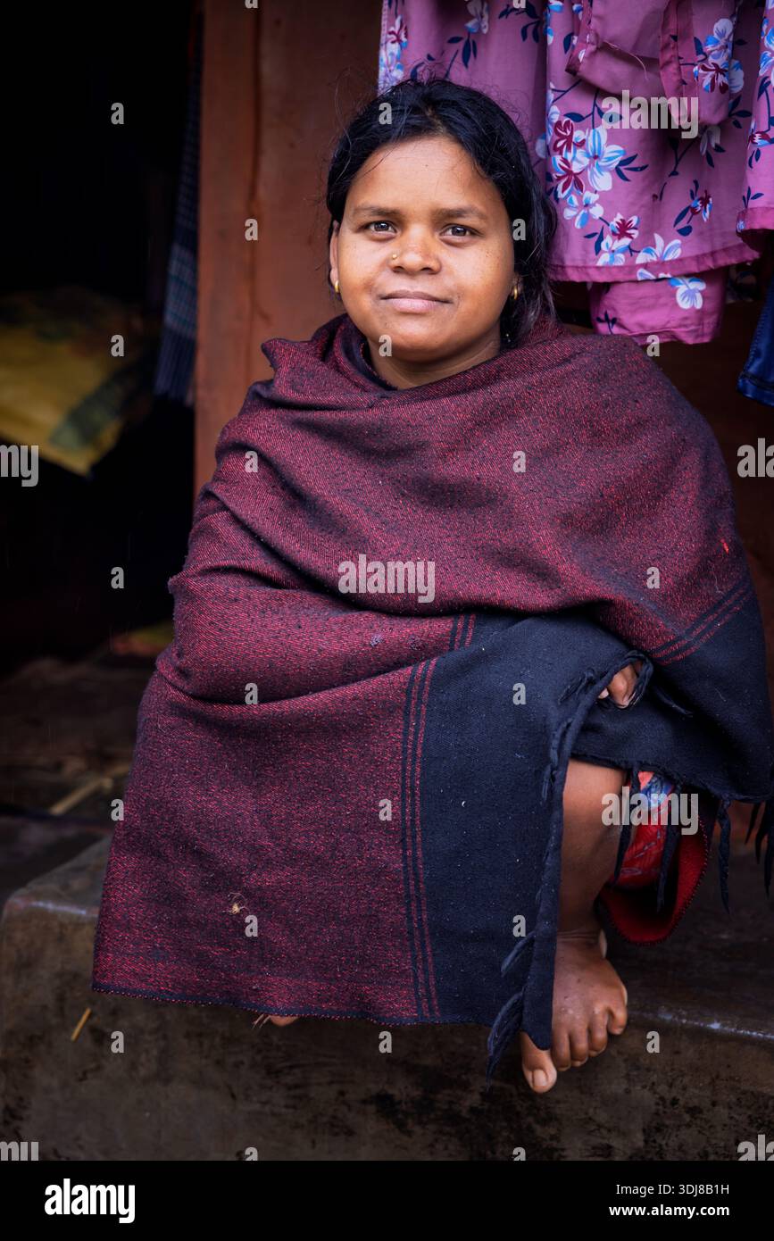 Portrait d'une jeune femme de la campagne d'Odisha, Inde Banque D'Images