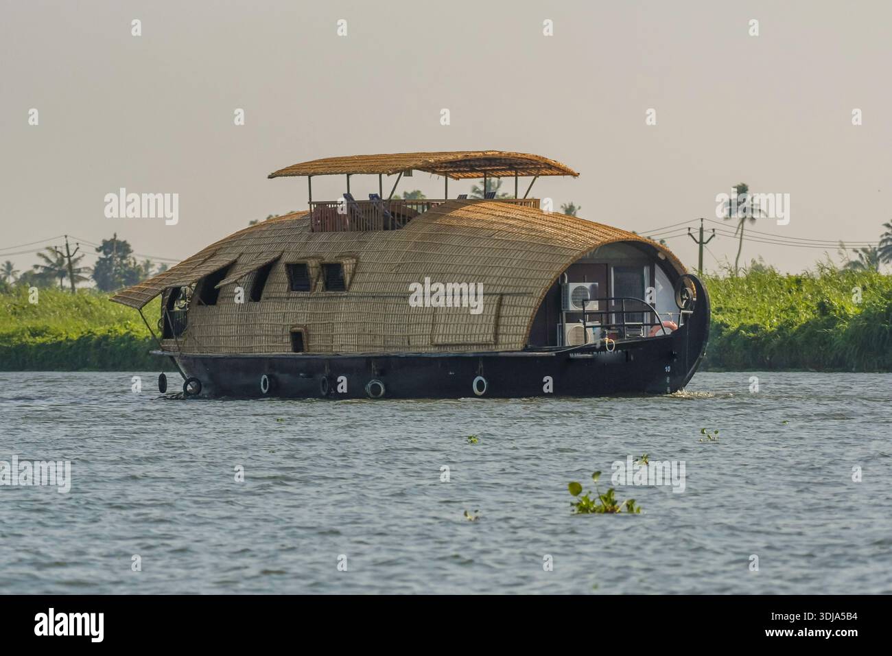 Kerala Backwater et Boathouse à Kumarakom est une attraction touristique de premier plan de l'Inde Banque D'Images