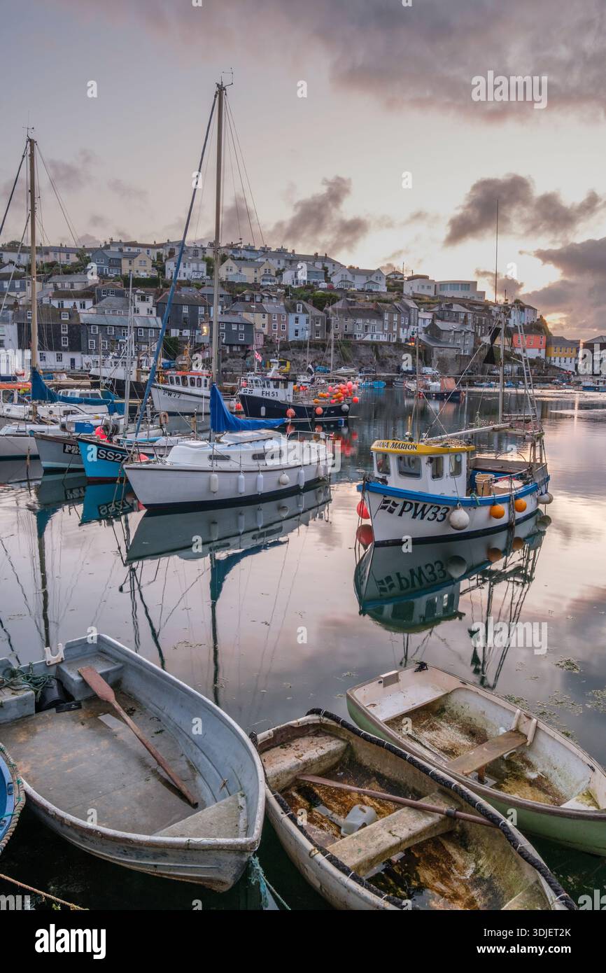 Coucher de soleil sur le port de Mevagissey Banque D'Images