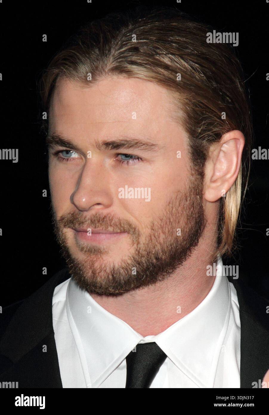 Londres, Royaume-Uni. Chris Hemsworth aux GQ Men of the Year Awards au Royal Opera House de Covent Garden. 4 septembre 2012. Ref : LMK73-40413-050912 Keith Mayhew/Landmark Media WWW.LMKMEDIA.COM *L'UTILISATION DU SITE WEB ET DU NUMÉRIQUE ENTRAÎNERA DES FRAIS* Banque D'Images