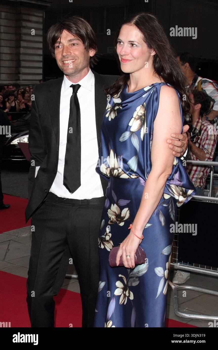 Londres, Royaume-Uni. Claire James et Alex James aux GQ Men of the Year Awards au Royal Opera House, Covent Garden. 4 septembre 2012. Ref : LMK73-40413-050912 Keith Mayhew/Landmark Media WWW.LMKMEDIA.COM *L'UTILISATION DU SITE WEB ET DU NUMÉRIQUE ENTRAÎNERA DES FRAIS* Banque D'Images