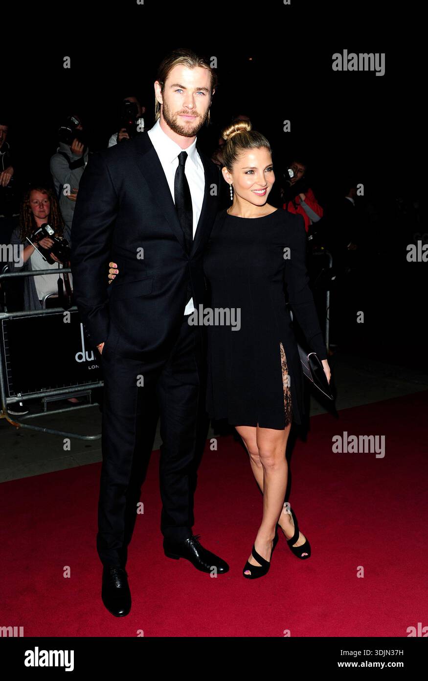 Londres, Royaume-Uni. Elsa Pataky et Chris Hemsworth aux GQ Men of the Year Awards au Royal Opera House, Covent Garden. 4 septembre 2012. Ref : LMK92-40414-050912 SYD/Landmark Media WWW.LMKMEDIA.COM AUCUNE UTILISATION DU SITE WEB SANS ACCORD OU ARRANGEMENT PRÉALABLE Banque D'Images