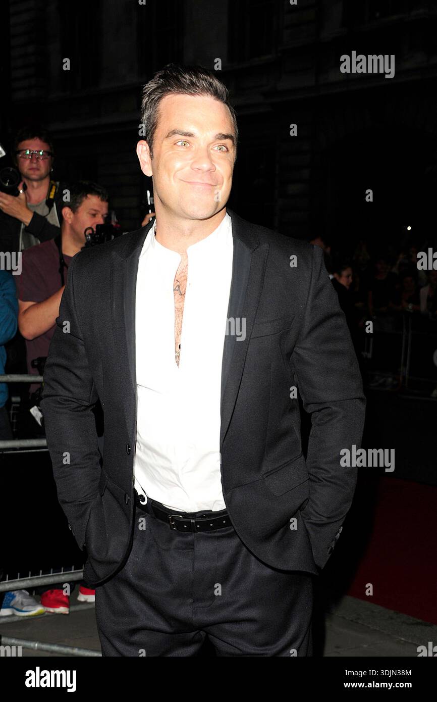Londres, Royaume-Uni. Robbie Williams aux GQ Men of the Year Awards au Royal Opera House de Covent Garden. 4 septembre 2012. Ref : LMK92-40414-050912 SYD/Landmark Media WWW.LMKMEDIA.COM AUCUNE UTILISATION DU SITE WEB SANS ACCORD OU ARRANGEMENT PRÉALABLE Banque D'Images