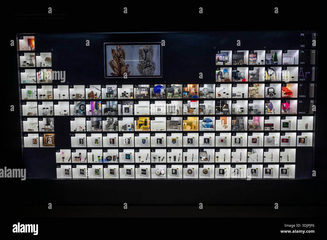 Tableau périodique des éléments, Musée croate d'histoire naturelle, Zagreb, Croatie Banque D'Images