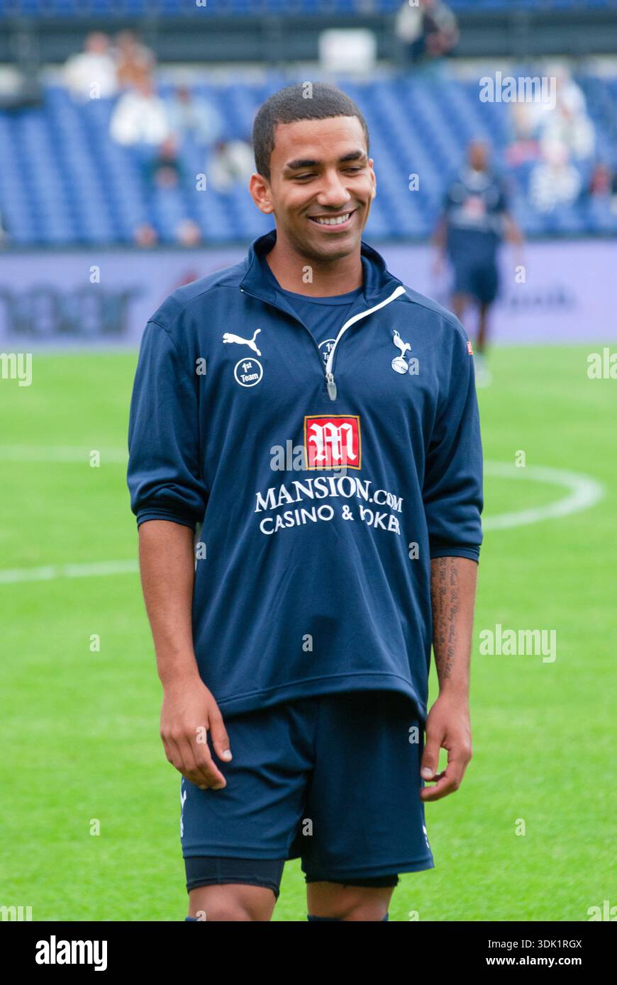 Chaussure De Foot Signée Aaron Lennon (Tottenham) - Avec Certificat AFTAL COA