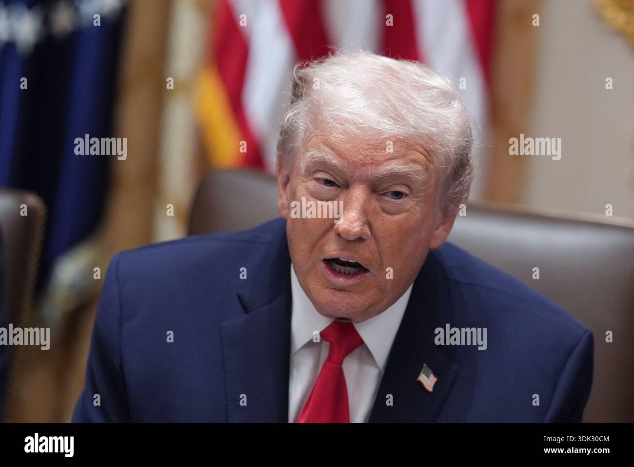 President Donald Trump speaks during a cabinet meeting at the White House, Thursday, Jan. 29, 2026, in Washington. (AP Photo/Evan Vucci) Banque D'Images