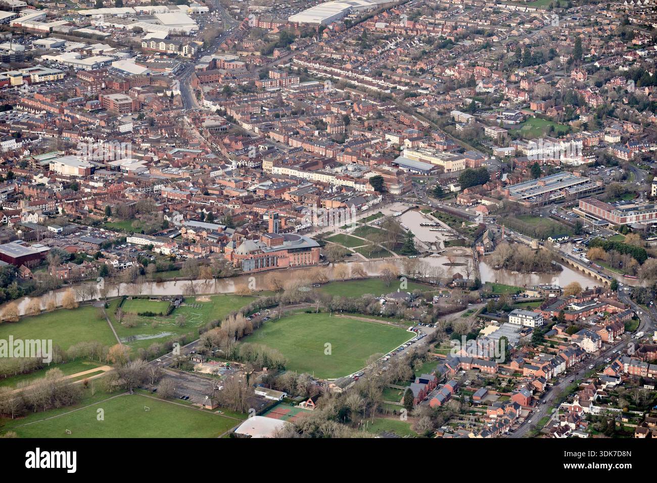 Vue aérienne prise par un drone de Stratford upon Avon, Warwickshire, centre de l'Angleterre, Royaume-Uni Banque D'Images