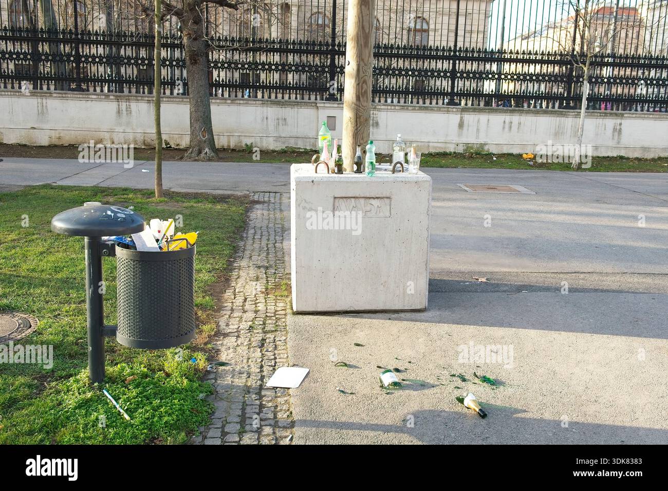 Déchets et débris de la Saint-Sylvestre Banque D'Images