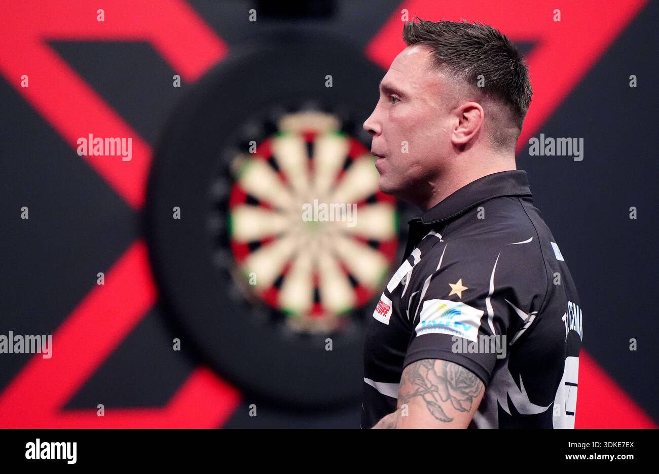 Gerwyn Price du pays de Galles après sa victoire contre Jonny Clayton le troisième jour des Winmau World Masters à l'Arena MK, Milton Keynes. Date de la photo : samedi 31 janvier 2026. Banque D'Images