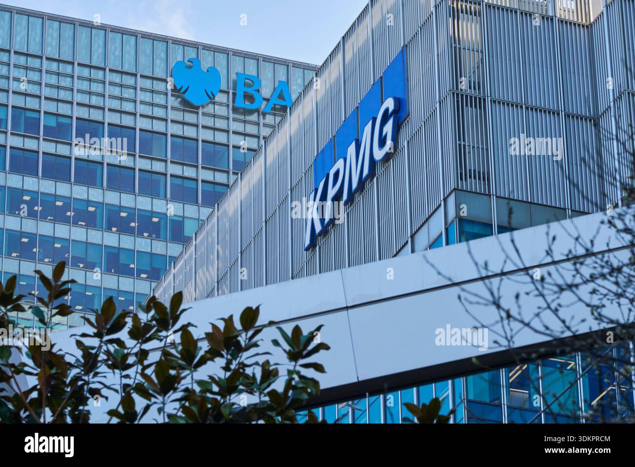 Bureaux financiers multinationaux vus du jardin sur le toit de Canary Wharf. Banque D'Images