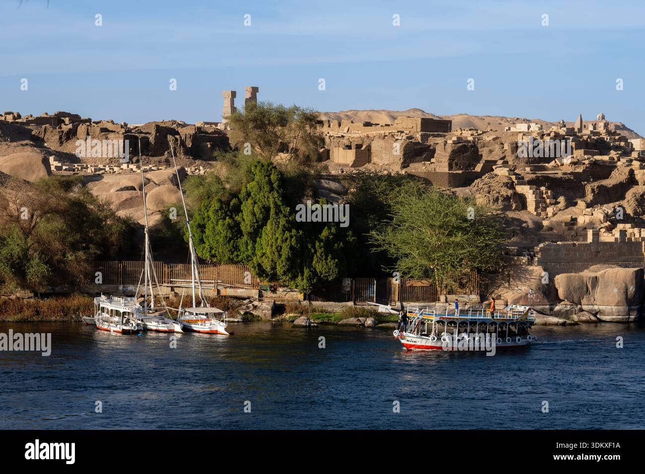 Vue sur le Nil depuis Old Cataract Hotel, Assouan, Egypte. Banque D'Images