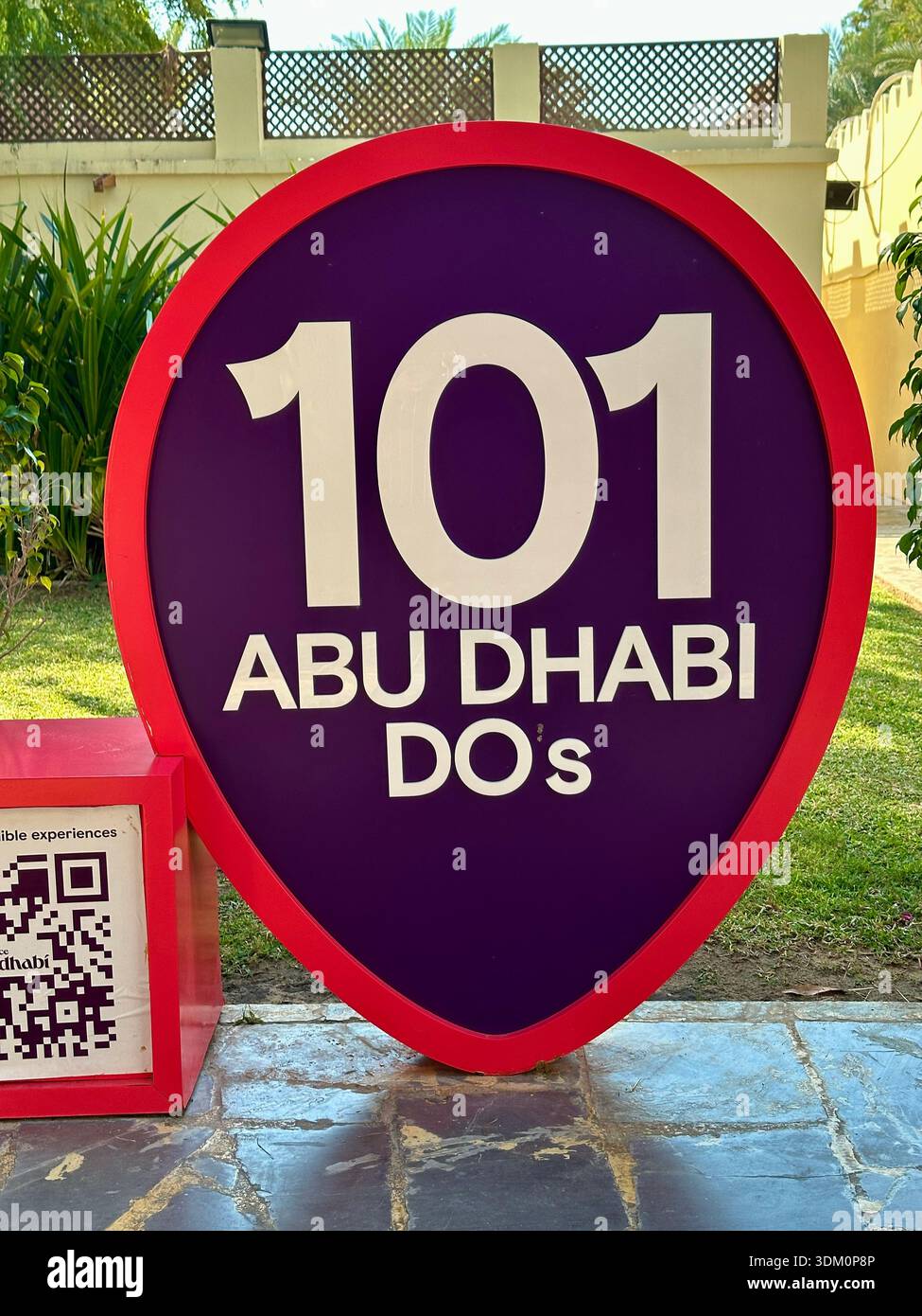 101 panneau Abu Dhabi dos - Image de stock capturée avec un smartphone