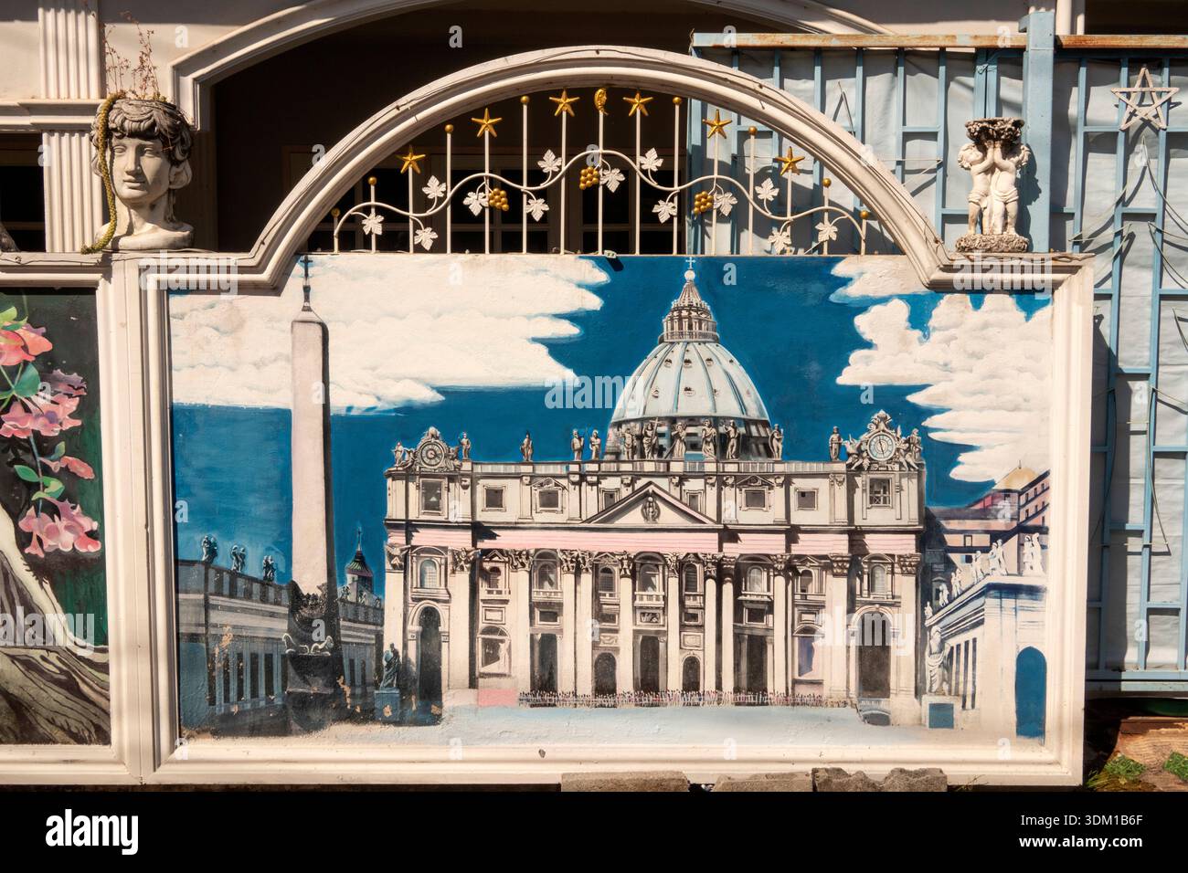 Thaïlande, Isaan, Sakon Nakhon, communauté catholique du village de Tha Rae, Street art, peinture murale de panneau de clôture du Vatican Banque D'Images