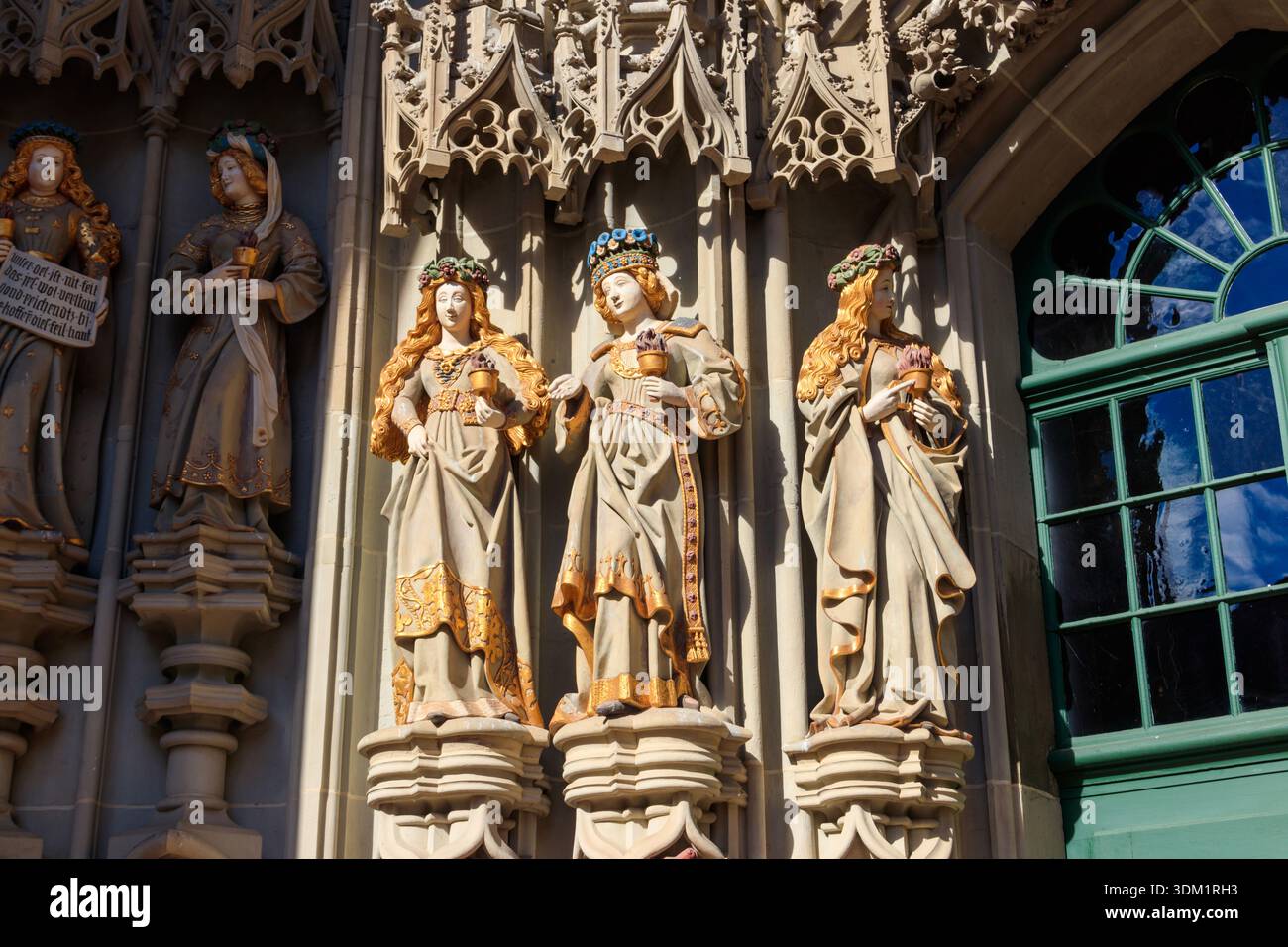 Détails du portail principal de la cathédrale de Berne (Bern Minster), Suisse Banque D'Images