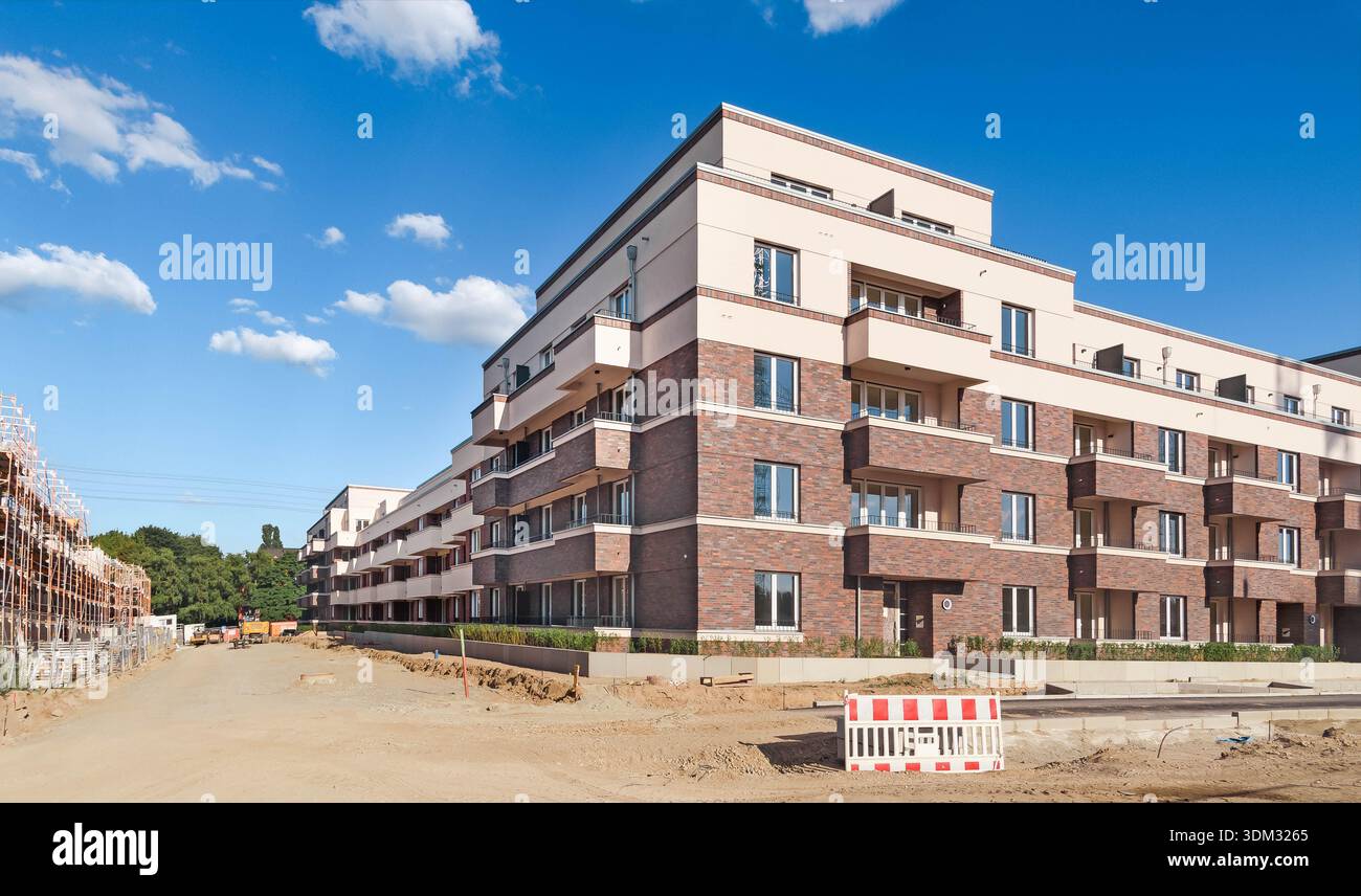 chantier de construction de bâtiments résidentiels à plusieurs étages Banque D'Images