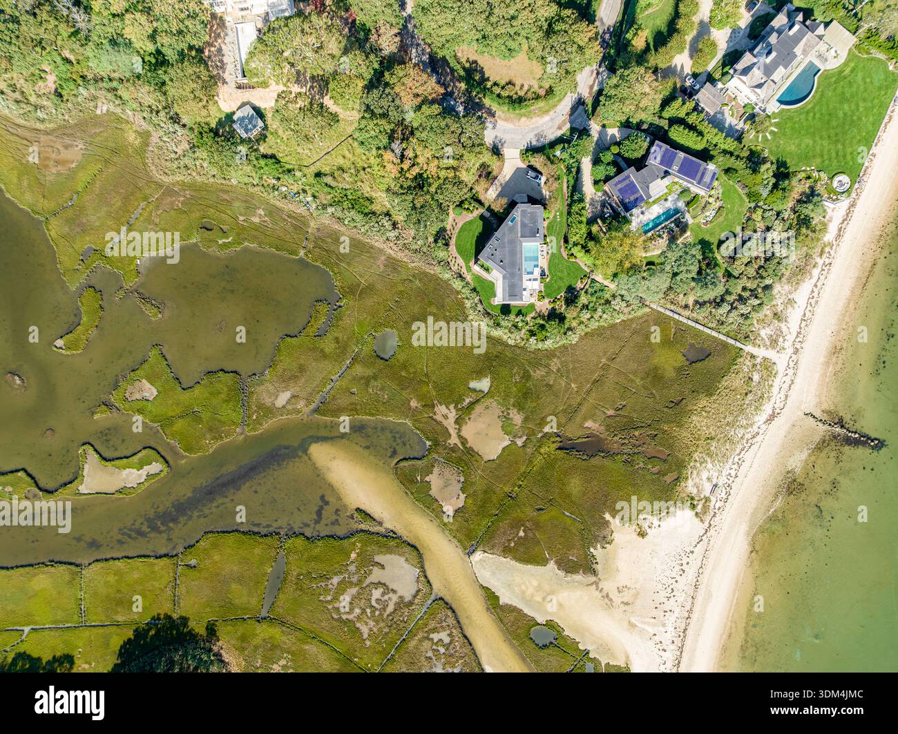 vue aérienne des maisons riveraines sur mashomuck drive dans le paradis nord Banque D'Images