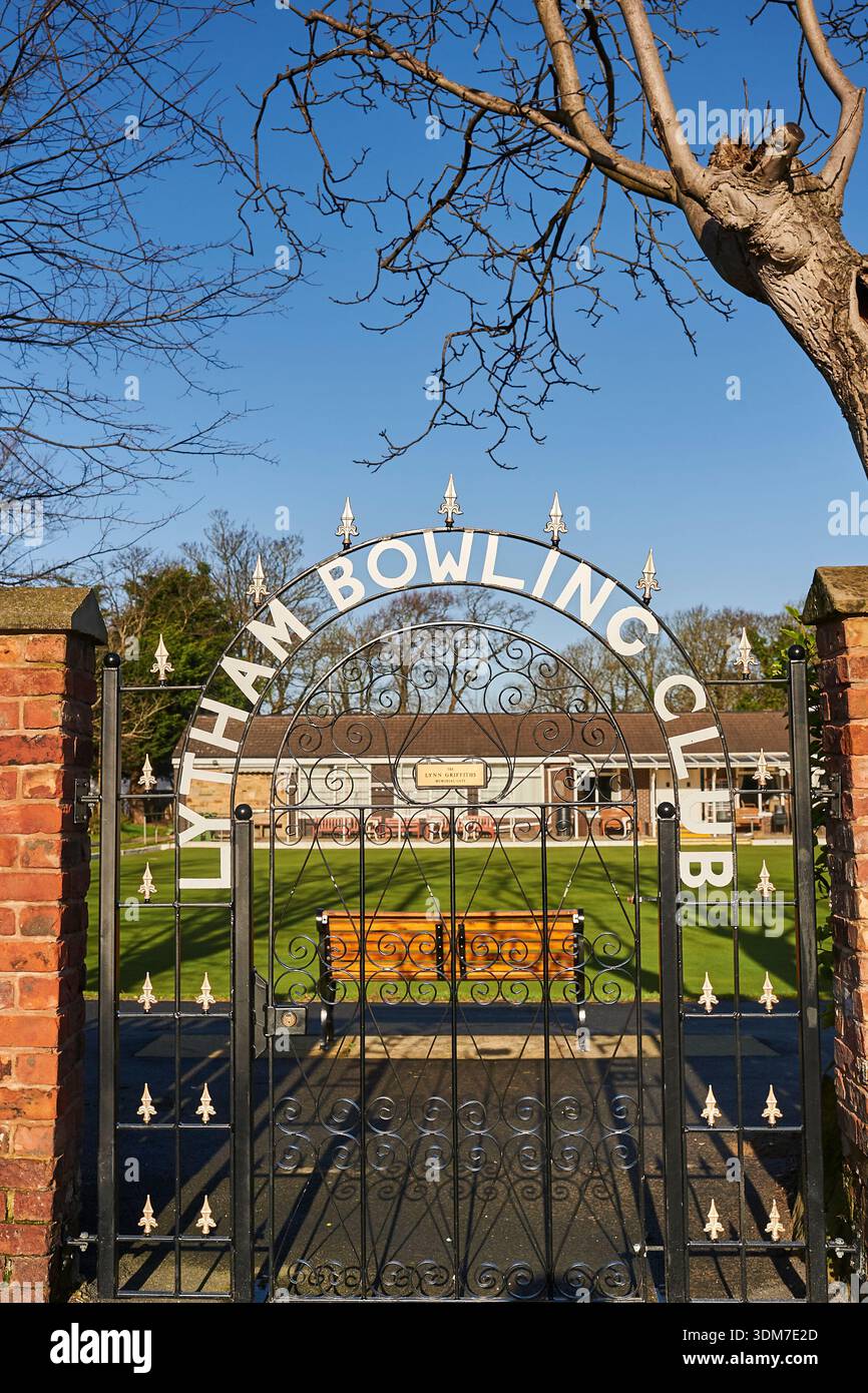 Entrée en fer forgé au Lytham Bowling Club, Royaume-Uni Banque D'Images