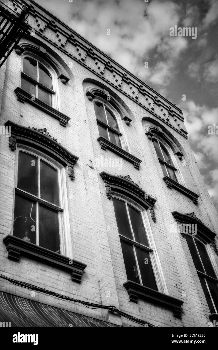 Bâtiment en briques américaines classique noir et blanc Banque D'Images
