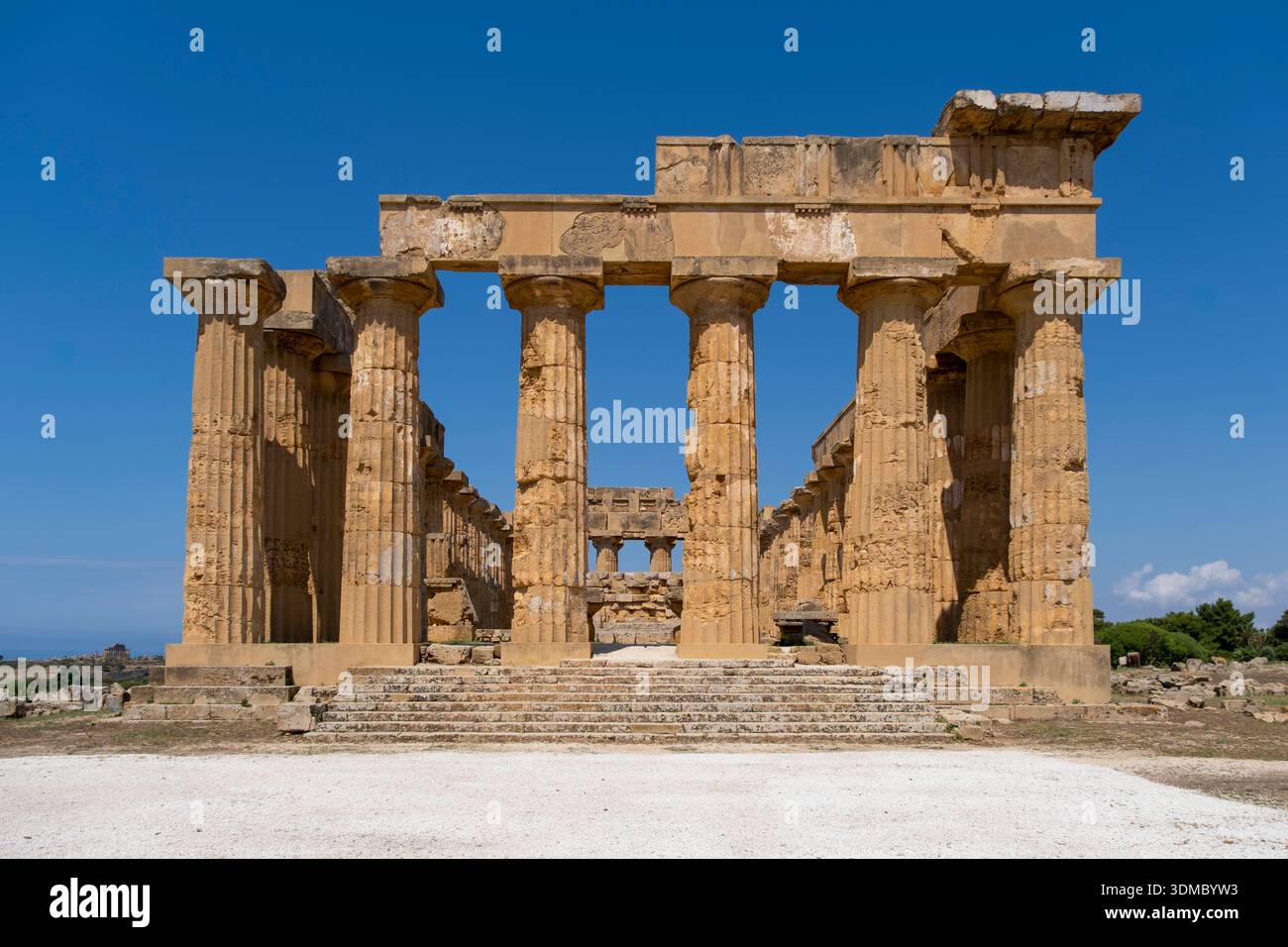Temple d'Héra (Temple E) dans le parc archéologique de Selinunte. Catelvetrano, Trapani, Sicile, Italie, Europe. Banque D'Images