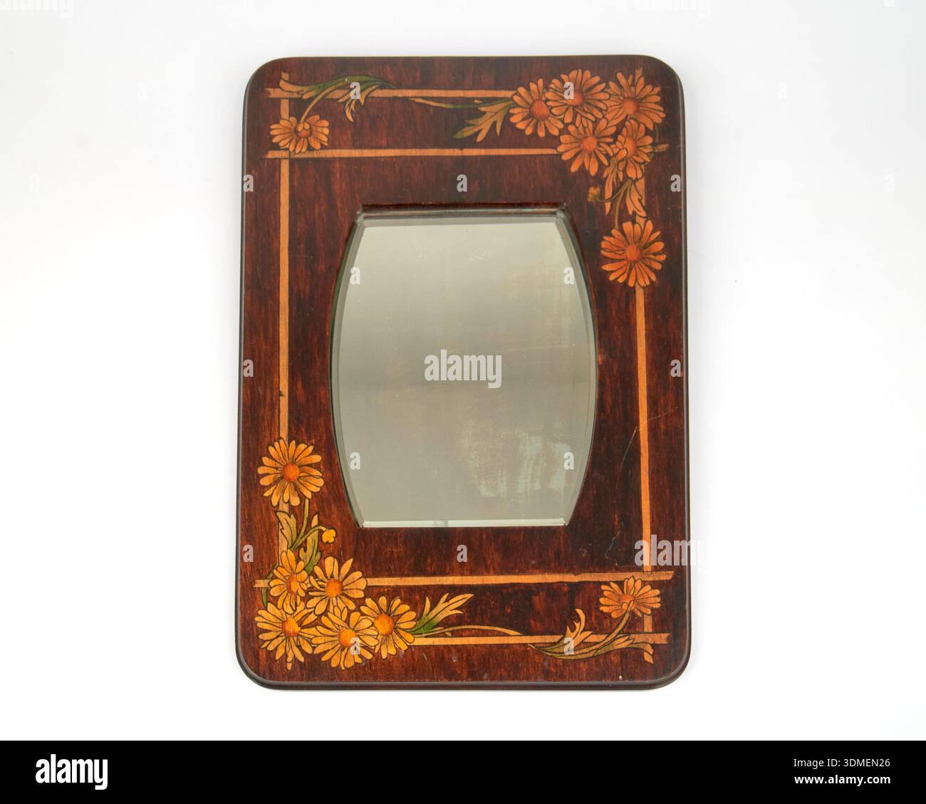 Stylo Art Nouveau antique des années 1900 et miroir en bois de Marguerite à encre. Banque D'Images