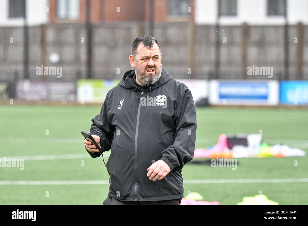 Portsmouth, Angleterre. 1er février 2026. Gwalia United Gareth Edwards avant la demi-finale de la Ligue nationale féminine de football américain entre Moneyfields et Gwalia United au John Jenkins Stadium de Portsmouth, Angleterre, Royaume-Uni le 1er février 2026. Crédit : Duncan Thomas/Majestic Media. Banque D'Images