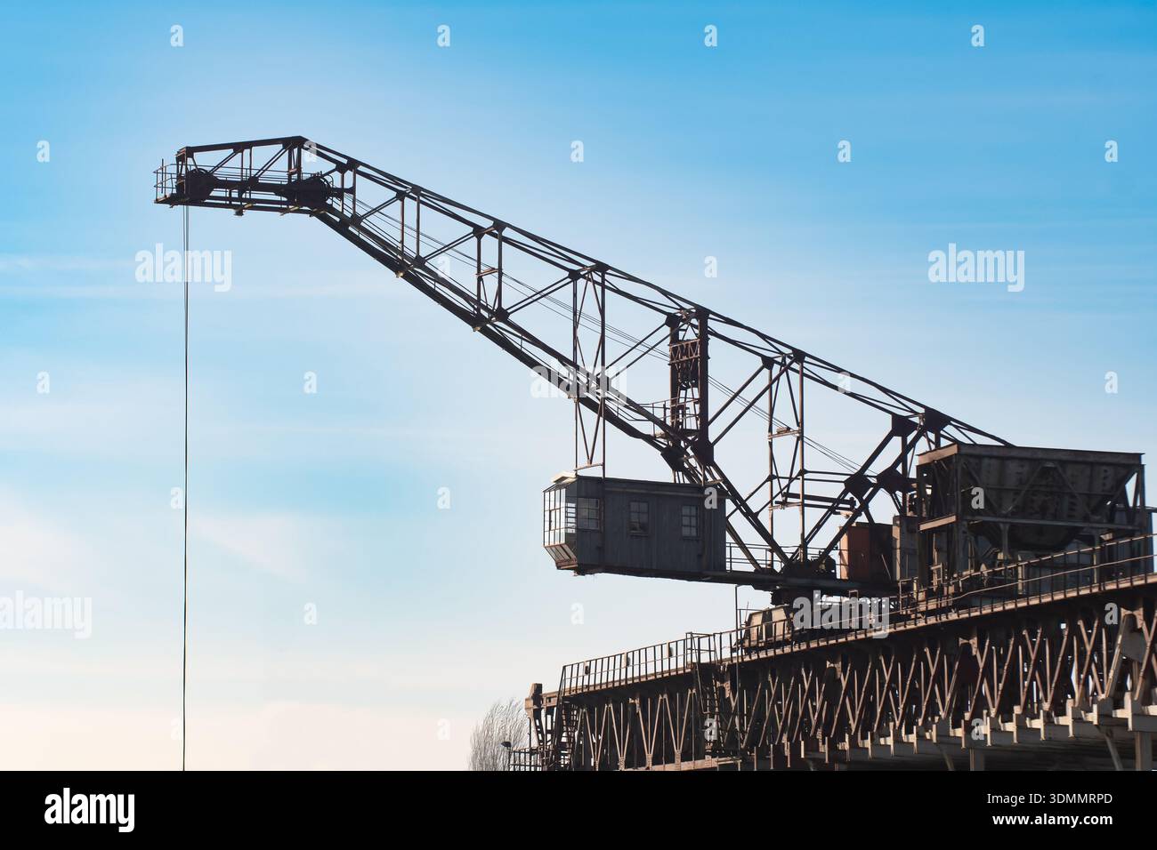 Ancienne centrale électrique au charbon ou centrale électrique en Allemagne de l'est sur l'île d'Usedom dans la ville de Peenemunde. Il a été construit pour produire de l'énergie électrique pour Banque D'Images