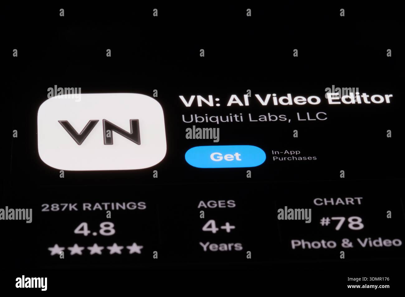Shanghai, Chine-Feb.4th 2026 : logo de l'icône de l'application d'éditeur vidéo VN ai Banque D'Images