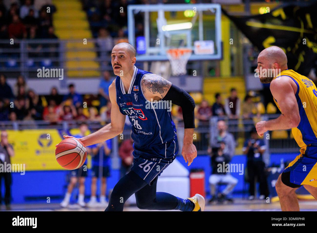 Turin, Italie : 06 février 2026 - Niccolò de Vico de Fortitudo Bologna en action lors du match de Serie A2 contre Torino au Pala Gianni Asti. Banque D'Images