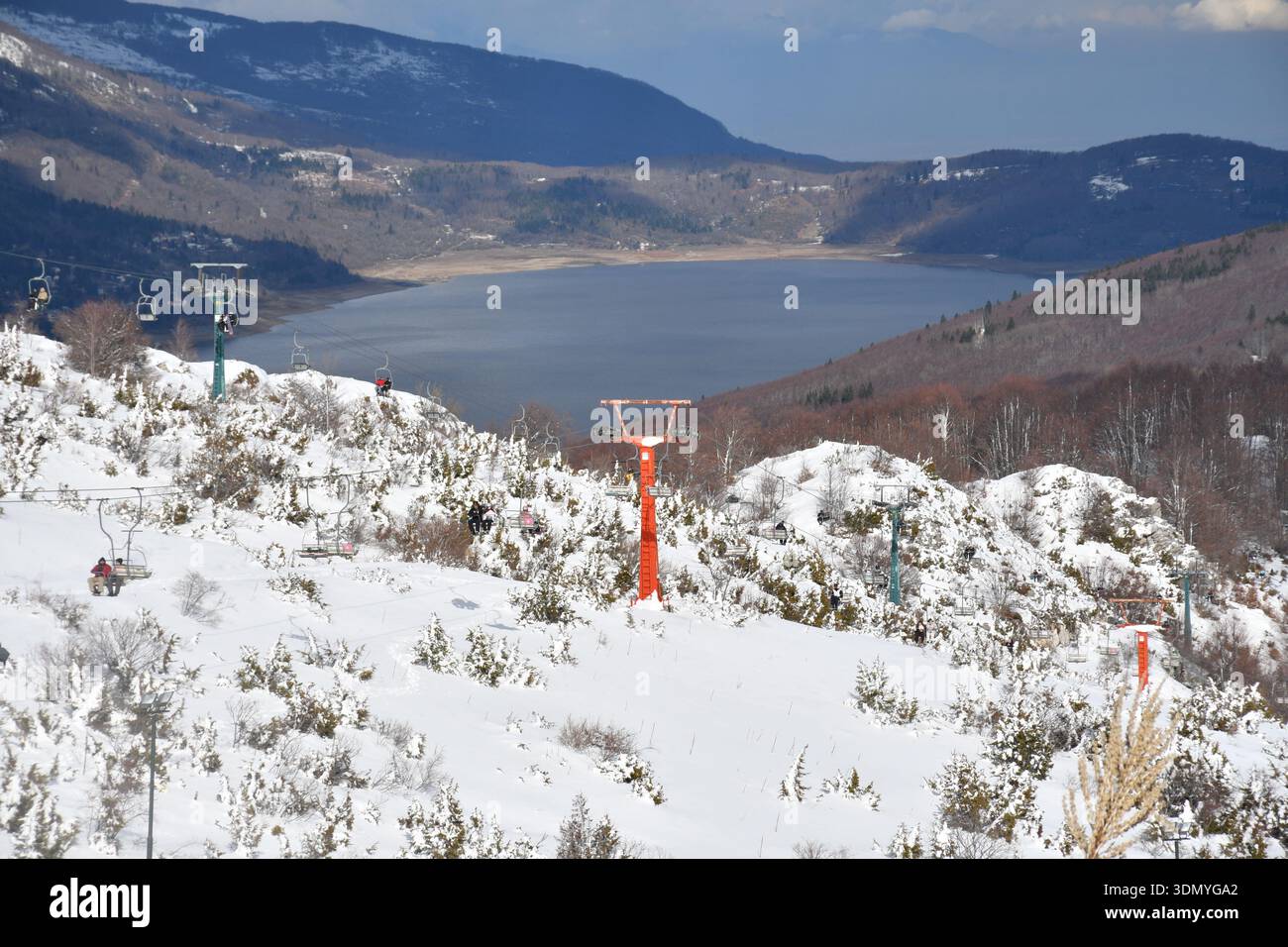 Mavrovo, ski Center, Macédoine, 2026 : le centre de ski est situé dans le parc national de Mavrovo et est l'une des stations de ski les plus populaires. Banque D'Images