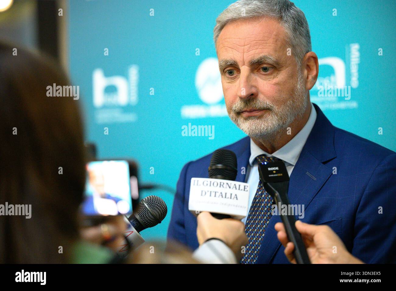Roberto Foresti, Directeur général adjoint de Fiera Milano, à Host Milano 2025. Diriger le salon mondial de l'hôtellerie et HoReCa à Milan, Italie. Banque D'Images