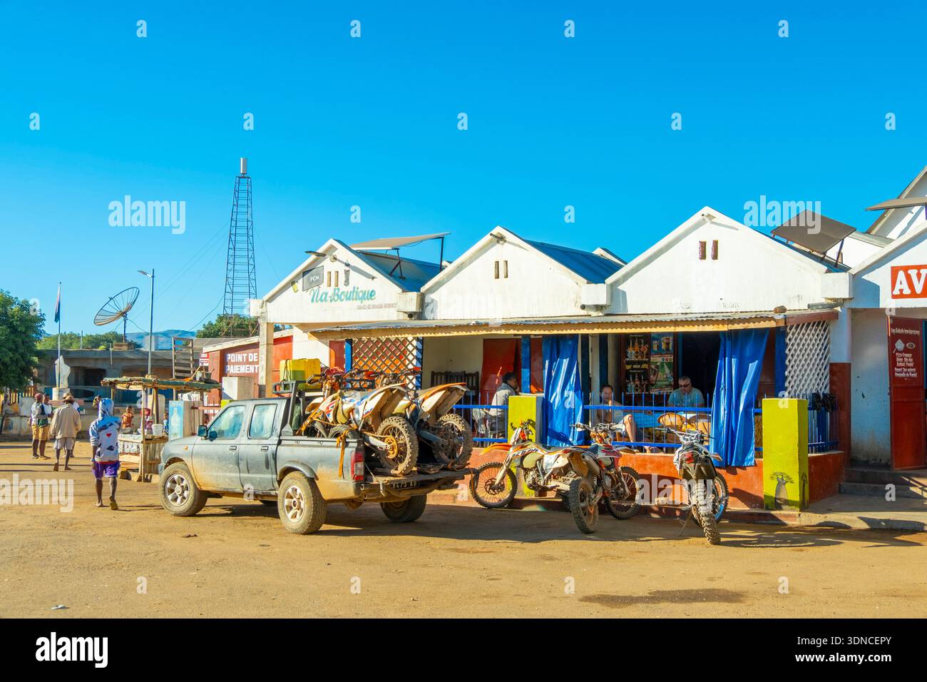 Madagascar, région d'Anosy, Isoanala, route nationale 13 ou RN13, le centre-ville Banque D'Images