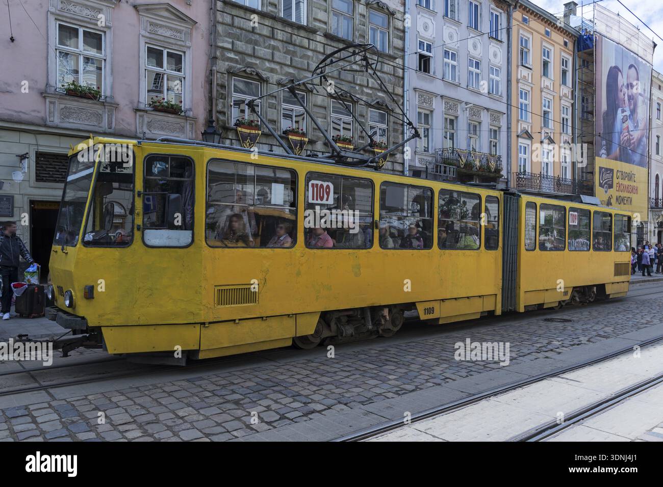 Vieux tram à Lviv Ukraine Banque D'Images