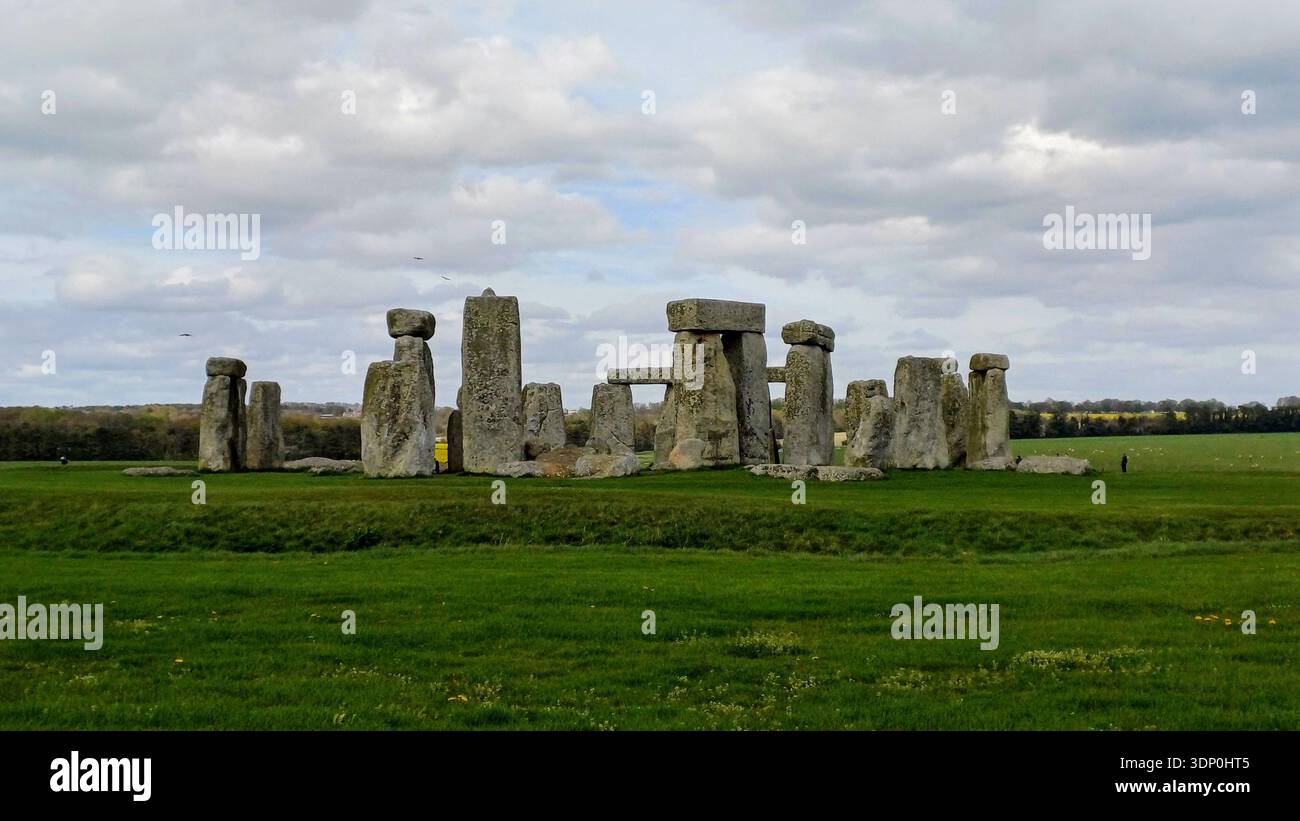 Vue panoramique sur le monument antique de Stonehenge Banque D'Images