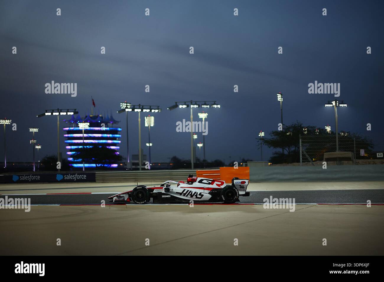 (31) Esteban Ocon (FRA) - TGR Haas F1 Team - Haas VF-26 - Ferrari lors de la première séance officielle d'essais de pré-saison de la FIA Formula One Wor 2026 Banque D'Images