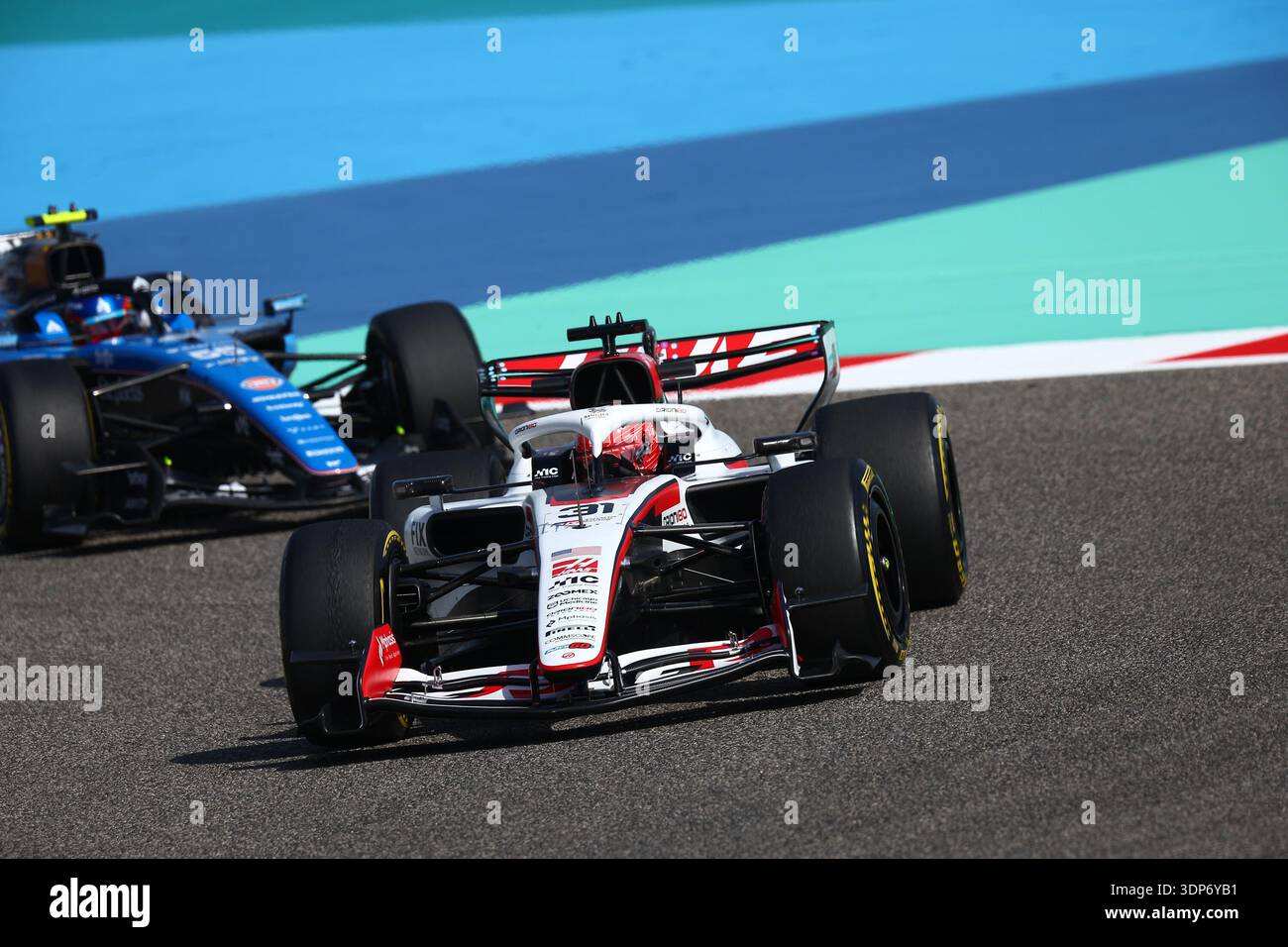 (31) Esteban Ocon (FRA) - TGR Haas F1 Team - Haas VF-26 - Ferrari lors de la première séance officielle d'essais de pré-saison de la FIA Formula One Wor 2026 Banque D'Images