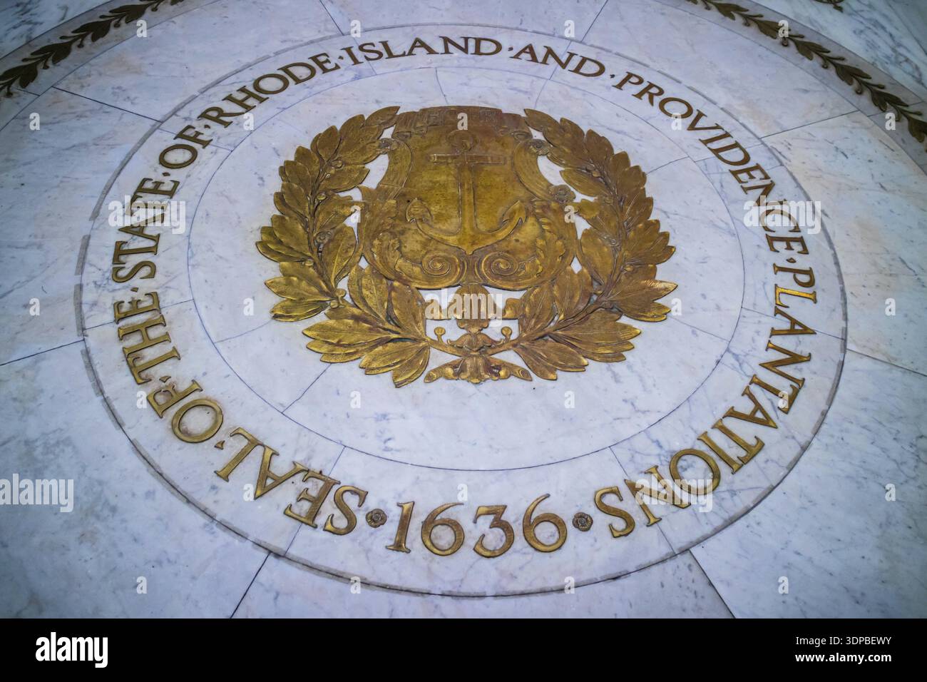 Providence, RI, le 29 août 2018 : Le Grand Sceau de Rhode Island et des plantations de Providence marker Banque D'Images