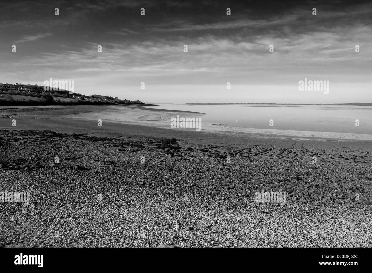 Le littoral de Portishead, Royaume-Uni. Une journée d'hiver claire avec une mer calme. Banque D'Images