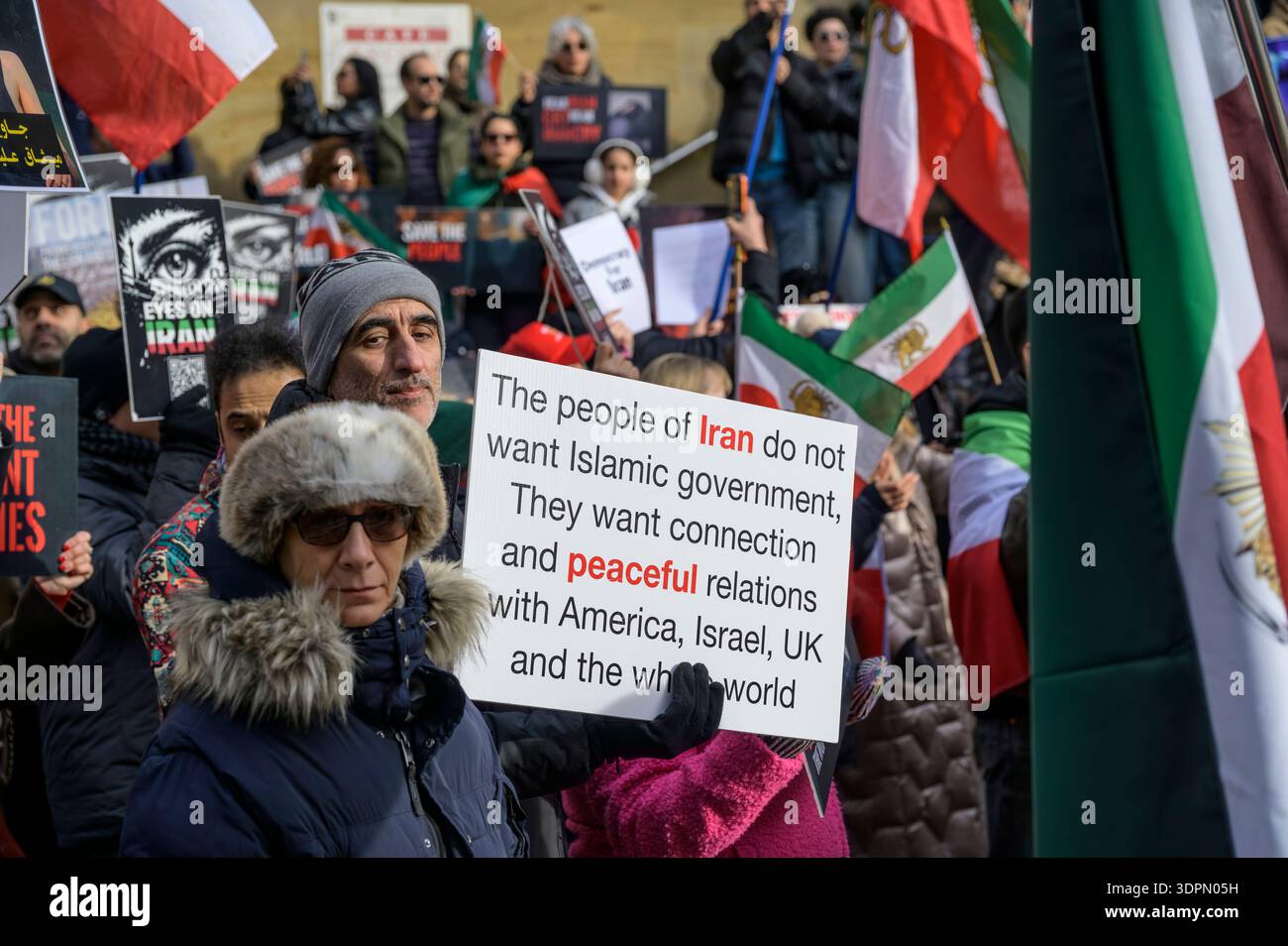 Manifestants qui manifestent contre le gouvernement iranien, Buchanan Street, Glasgow, Écosse, Royaume-Uni Banque D'Images