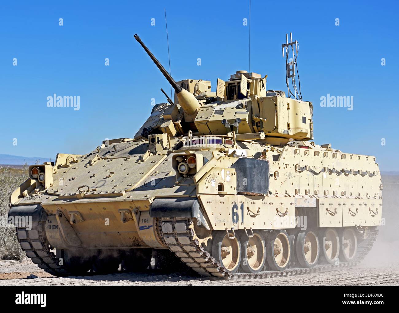 Le Bradley Fighting Vehicle est un système d'armes blindées à chenilles, nommé en l'honneur du général Omar Bradley, le dernier général cinq étoiles de l'armée. Il est conçu Banque D'Images