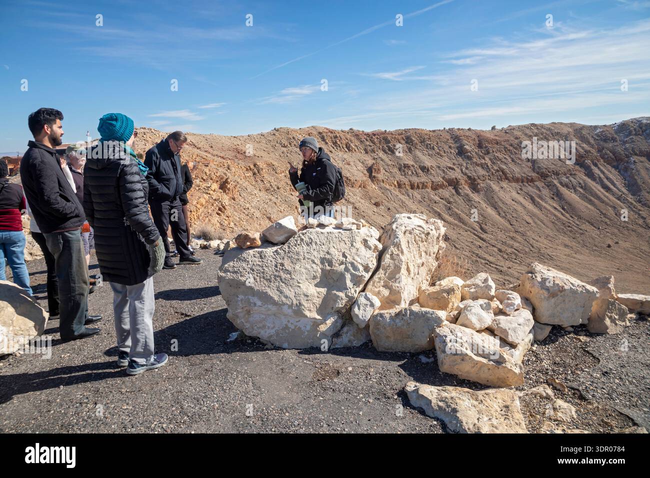 Winslow, Arizona - Meteor Crater. Le cratère a été formé il y a environ 50 000 ans. Il est de 560 pieds de profondeur et à environ trois quarts de mille de diamètre. I Banque D'Images