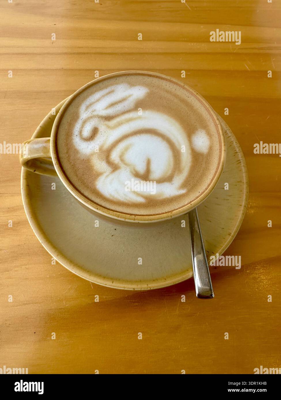 tasse de café avec motif lapin - Image de stock capturée avec un smartphone