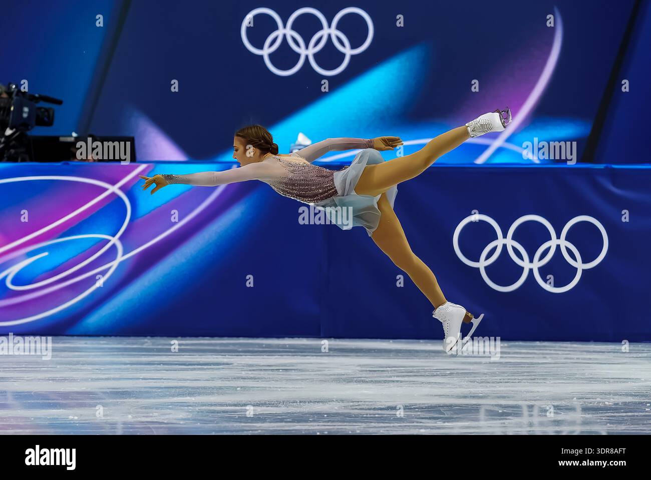 Milan, Lombardie, Italie. 17 février 2026. Olga Mikutina (10 ans), autrichienne, se produit pendant le programme patinage artistique femmes : patinage simple : court à la patinoire de compétition MSK de MILAN, en Italie, pendant les Jeux olympiques d'hiver de MILAN Cortina en 2026. Olga Mikutina se classe 17e et se qualifie pour la finale. (Crédit image : © Walter G. Arce/ZUMA Press Wire) USAGE ÉDITORIAL SEULEMENT ! Non destiné à UN USAGE commercial ! Banque D'Images